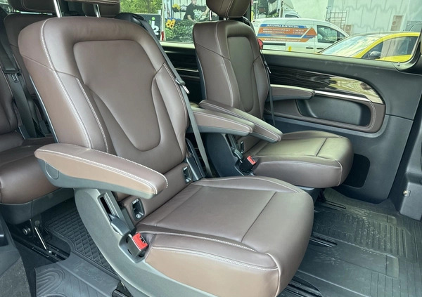 Mercedes-Benz Klasa V cena 239900 przebieg: 40061, rok produkcji 2018 z Sosnowiec małe 254